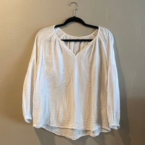 White Quarter-Sleeve Shirt
